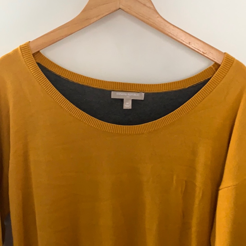 Color block Banana Republic sweater